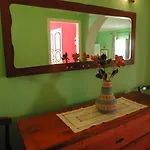 Les Chandelles Bed & Breakfast 3*