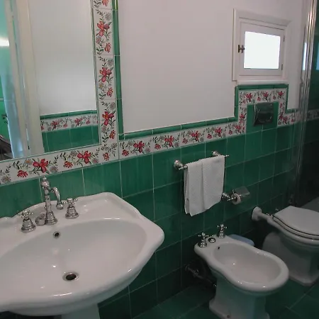 Les Chandelles Oda ve Kahvaltı