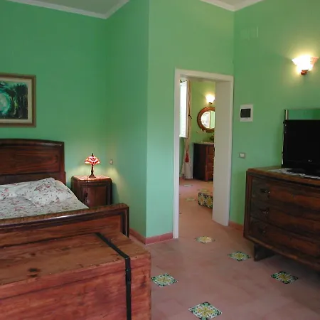 Les Chandelles 3* San Menaio