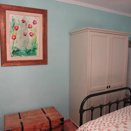 Les Chandelles Bed and Breakfast