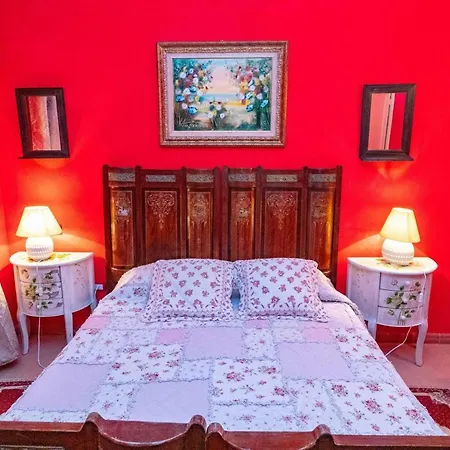 Les Chandelles 住宿加早餐酒店 圣梅纳伊欧